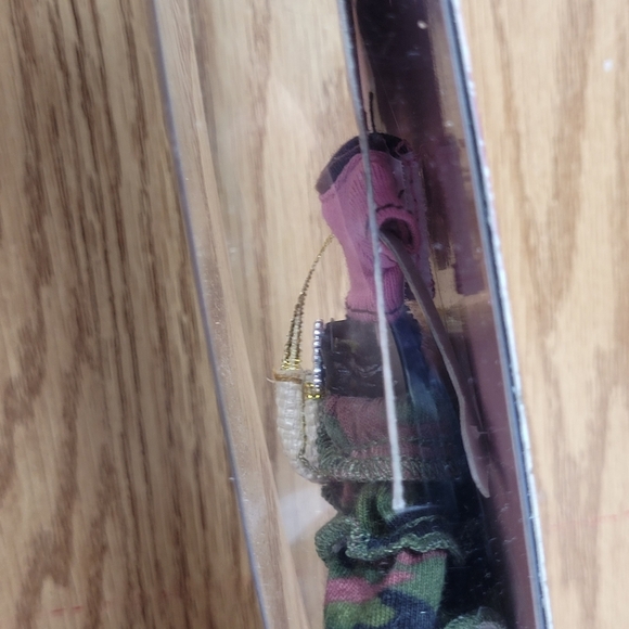 Bratz Kidz Bratz Girlz Kidz Class Doll Fashion Pack Skirt Belt Top Purse - Picture 6 of 8